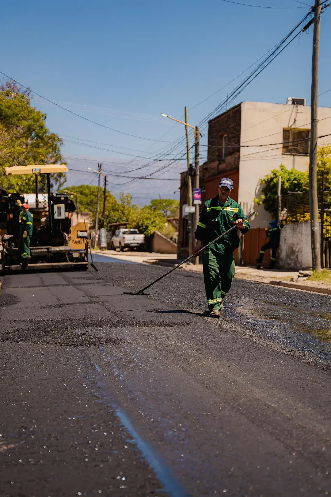 El Gobernador recorrió la obra de asfaltado en Valle Viejo